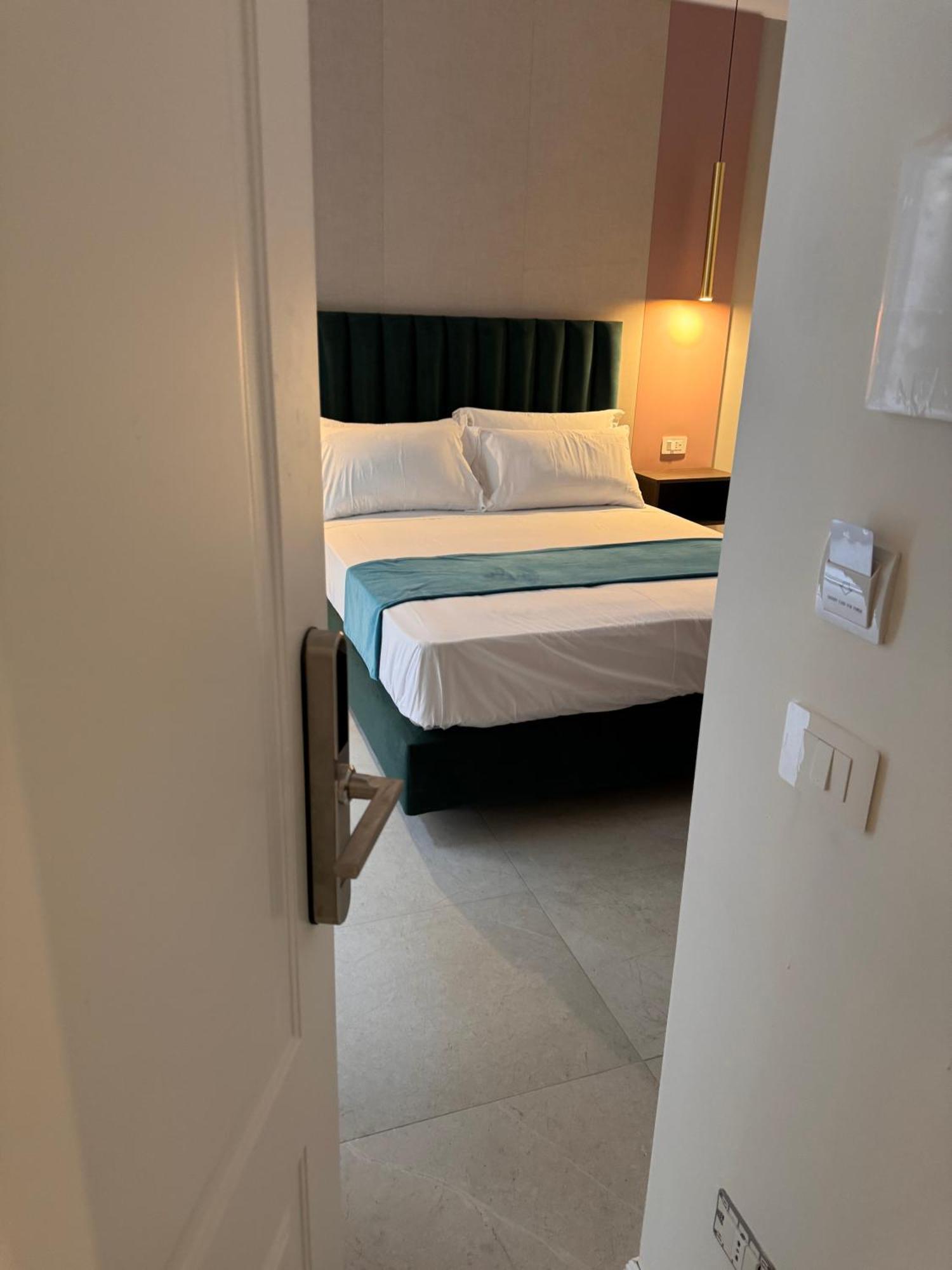 Hotiday Room Collection - Napoli Museo Suite Exterior foto