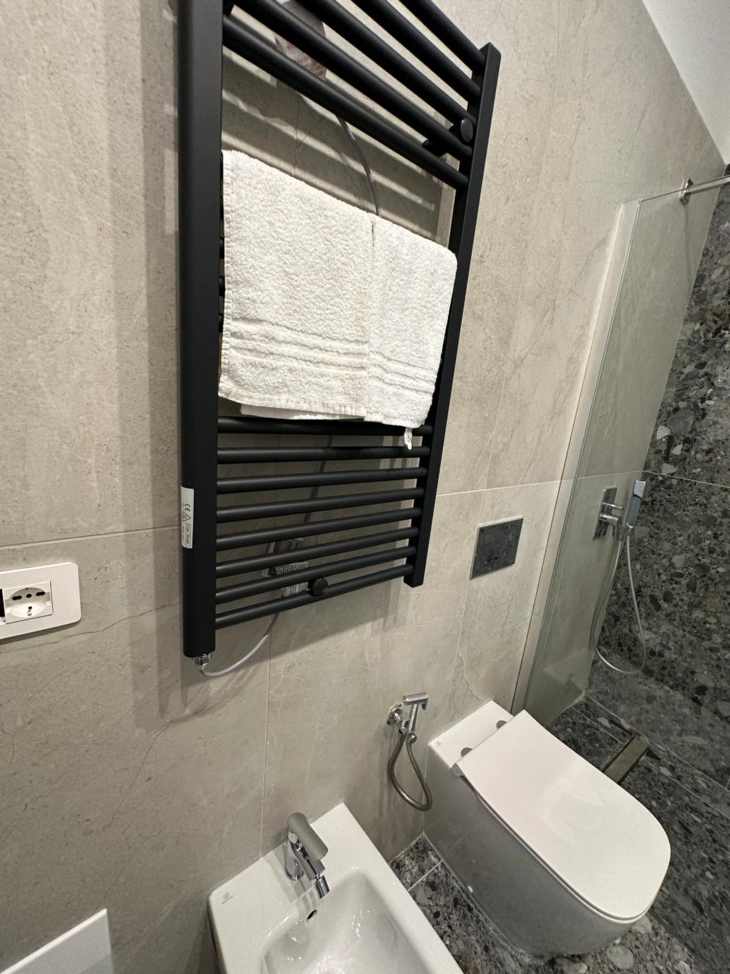 Hotiday Room Collection - Napoli Museo Suite Exterior foto